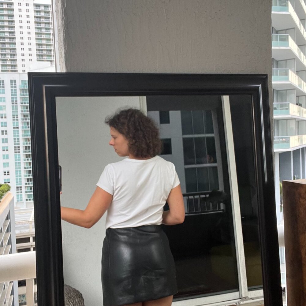 Aritzia Wilfred vegan leather mini skirt - Picture 3 of 5